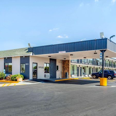 Econo Lodge Shorewood Zewnętrze zdjęcie